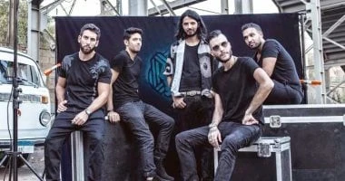 فن: أمير عيد عن باند كايروكى: عيلة وضهر وسند لبعض فن، أمير عيد عن باند كايروكى عيلة وضهر وسند لبعض،ينتظر جمهور فريق كايروكى حفلهم الغنائى فى مهرجان العلمين الجديدة، اليوم الجمعة، و