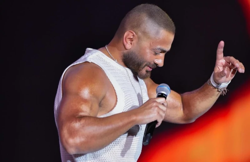 سر يخفيه تامر حسني كشفه ماجد المصري إليكم التفاصيل كشف الممثل ماجد المصري، ان مواطنه الفنان المصري، تامر حسني، لديه نزعة دينية زيادة عن اللزوم. في هذا السياق، روى المصري خلال حلوله