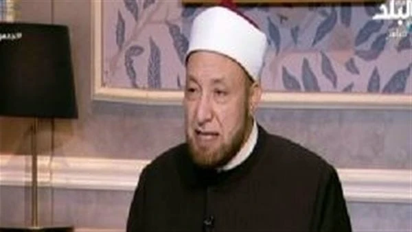 حكم تحميل الفريق الخاسر ثمن إيجار الملعب.. عويضة عثمان يوضحما حكم تحميل الفريق الخاسر ثمن إيجار الملعب ؟ .. قال الشيخ عويضة عثمان، أمين الفتوى بدار الإفتاء، إن ما يفعله بعض الشباب 