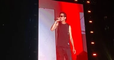 الجمهور يغنى مع كايروكى بحفلهم فى مهرجان العلمين الجديدة مربوط بأستيك تعرف على التالي الجمهور يغنى مع كايروكى بحفلهم فى مهرجان العلمين الجديدة مربوط