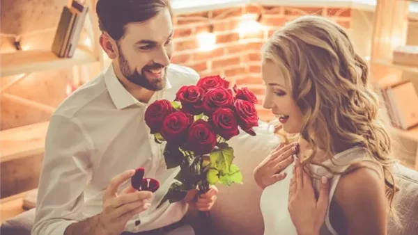 التزمي بهذه الإرشادات.. إتيكيت أول خروجة بعد الخطوبة أعلمي عزيزتي أن الإلتزام بهذه الإرشادات سيسهم في بناء علاقة قوية ومتماسكة منذ البداية، تذكرا أن أول خروج بعد الخطوبة يؤسس توقعا