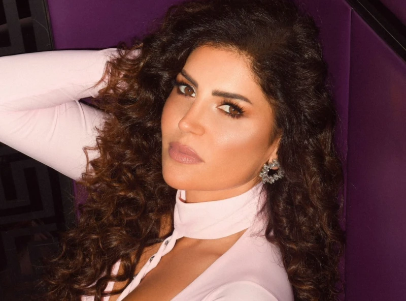 بالصور- الممثلة رانيا عيسى في جلسة تصوير ساحرة في دبي خضعت الممثلة اللبنانية، رانيا عيسى، لجلسة تصوير ساحرة بعدسة مصور المشاهير ذبيان سعد، حيث بدت في