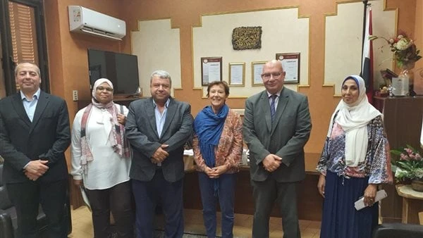 وفد من الفاو يزور معامل الفيروسات عالية الخطورة بمعهد بحوث الصحة الحيوانيةاستقبلت الدكتورة سماح عيد مدير معهد بحوث الصحة الحيوانية وفد من منظمة الأغذية والزراعة للأمم المتحدة الفاو