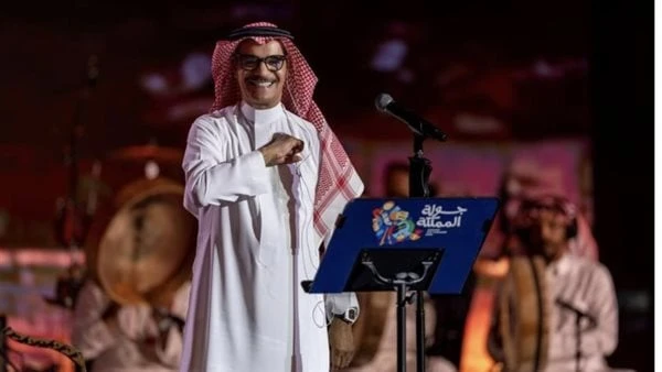 السعودية قارة كبيرة.. رابح صقر يعلق على حفله في أبهاأحيا صقر الأغنية النجم السعودي رابح صقر في عروس المصايف ابها ليلة غنائية طربية لن تنسى، تأتي ضمن حفلات جولة المملكة،التي دعى الي