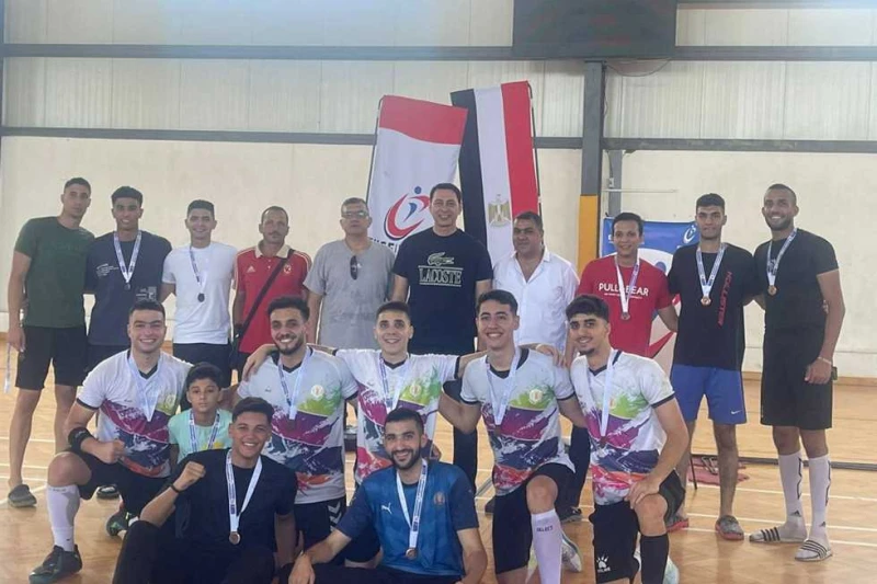 جامعة الإسكندرية تحصد لقب بطولة كرة اليد للجامعات.. وحلوان والمنصورة بالمركزين الثاني والثالث اختتمت منافسات بطولة كرة اليد للجامعات، والتي نظمها