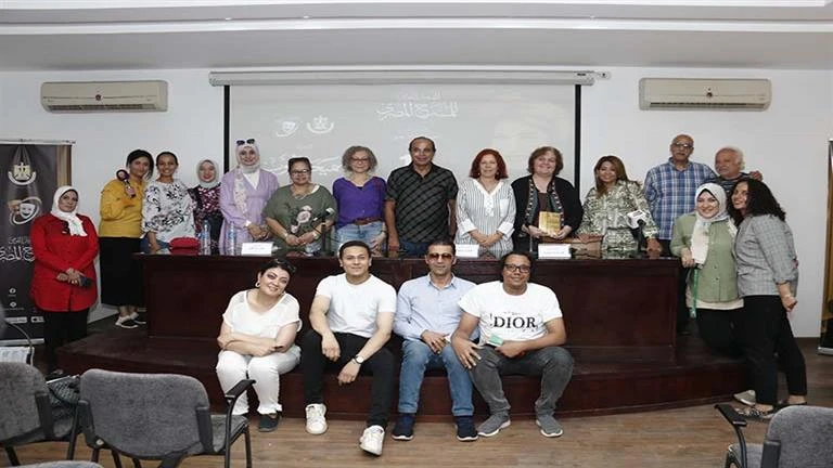 فنون: مهرجان المسرح المصري يقيم ندوة لالمرأة الراوية اقرأ في أفاق عربية مهرجان المسرح المصري يقيم ندوة ل المرأة الراوية، 06 24 م الأحد 04 أغسطس 2024