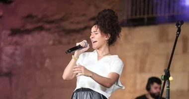 سمر طارق تقدم أغانى مسافات ودبل البستان وتغنى لفريد الأطرش فى مهرجان القلعة تعرف على التالي سمر طارق تقدم أغانى مسافات ودبل البستان وتغنى لفريد