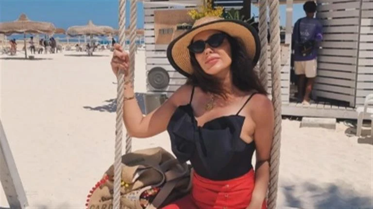 ب إطلالة جريئة.. إنجي المقدم تنشر صورا من إجازتها الصيفية والجمهور يعلق تعرف على التالي ب إطلالة جريئة.. إنجي المقدم تنشر صورا من إجازتها الصيفية