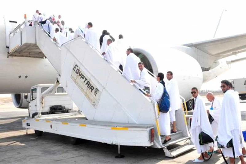 بعد إلغاء تصريح 36 شركة: رئيس شعبة السياحة بالغرفة التجارية يحذر من السماسرة قال أشرف صحصاح، نائب غرفه شركات السفر والسياحة بالدلتا ورئيس شعبه