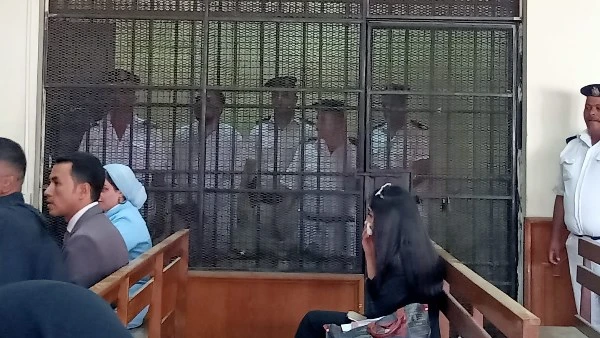 موكلي برئ ومعملش حاجة.. الجنايات تستمع لمرافعة دفاع سفاح التجمع بتهمة إنهاء حياه 3 سيدات في بداية جلسة محاكمة المتهم كريم سليم، المعروف إعلاميا ب