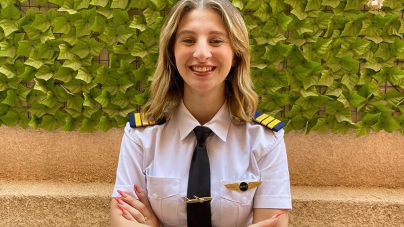 ميرولا ماجد أول فتاة كابتن طيار توضح تفاصيل أول رحلة طيران منفردة ماذا حدثميرولا ماجد أول فتاة كابتن طيار توضح تفاصيل أول رحلة طيران منفردة ماذا حدث.. تجلت علامات الفرح والسعادة عل