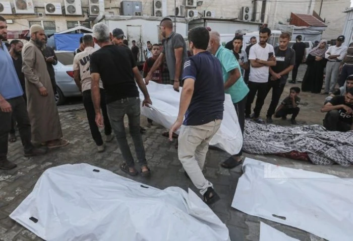 الأزهر الشريف: المجتمع الدولي أصيب بالشلل والعجز، والتاريخ لن يرحم المتخاذلين أدان الأزهر الشريف بشدة القصف الوحشي الذي قامت به قوات الاحتلال الصهيوني، فجر اليوم السبت، على مدرسة ا