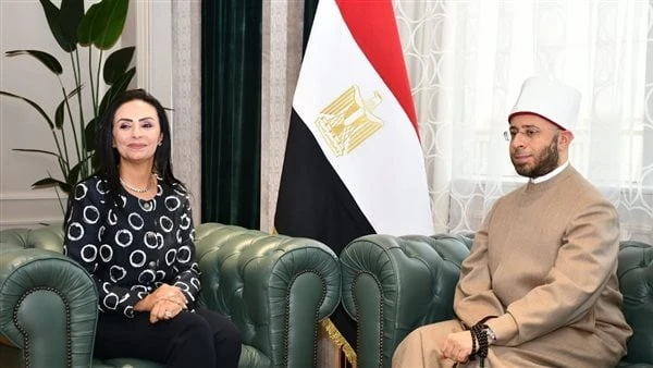 وزيرة التضامن تستقبل وزير الأوقاف لبحث التعاون في عدد من الملفات المشتركةاستقبلت الدكتورة مايا مرسي وزيرة التضامن الاجتماعي، الدكتور أسامة الأزهري