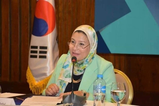 فتح باب القبول ببرامج الدراسات العليا بألسن عين شمس للعام الجامعي ٢٠٢٥٢٠٢٤أعلنت الدكتورة سلوى رشاد، عميد كلية الألسن بجامعة عين شمس، فتح باب القبول