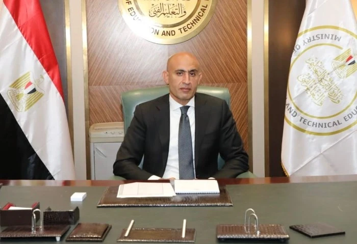 التعليم تلزم المدارس الدولية بتدريس اللغة العربية لمرحلة رياض الأطفال أصدر محمد عبد اللطيف، وزير التربية والتعليم، قرارا وزاريا جديدا لتنظيم عمل