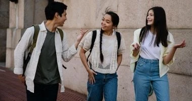 كيف يكشف حديثك العادي عن طبيعة شخصيتك؟ 7 أسرار تبوح بها كلماتنا المرأة والمنوعات شاهد المقال التالي من صحافة مصر عن كيف يكشف حديثك العادي عن طبيعة