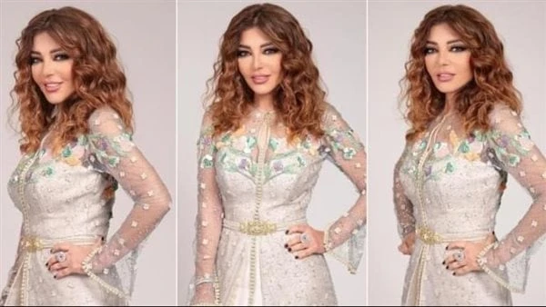 سميرة سعيد تخطف الأنظار بفستان على الموضة شاهد حرصت الفنانة سميرة سعيد على مشاركة متابعيها عبر حسابها الرسمي على موقع تبادل الصور والفيديوهات