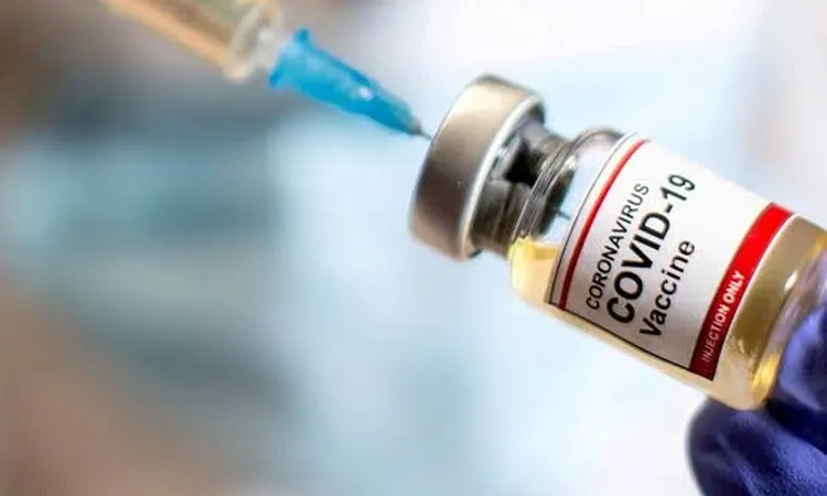 الموافقة على استخدام لقاحات محدثة لفيروس كورونا صحة صحة، الموافقة على استخدام لقاحات محدثة لفيروس كورونا،أجازت إدارة الغذاء والدواء الأمريكية إف دي