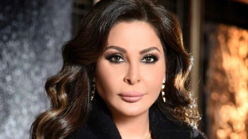 إليسا تغني سهر الليالي في حفلها بموسم جدة افاق عربية - قدمت إليسا مجموعة من أغانيها، كما غنت أغنية سهر الليالي للنجمة فيروز وسط تفاعل كبير من