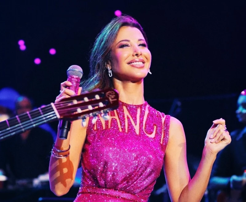 حكاية نانسي عجرم مع الترتر.. ما سر تعلقها به؟ شاهد المقال التالي من صحافة السعودية عن حكاية نانسي عجرم مع الترتر ما سر تعلقها به؟، إذا كنت تتابعين