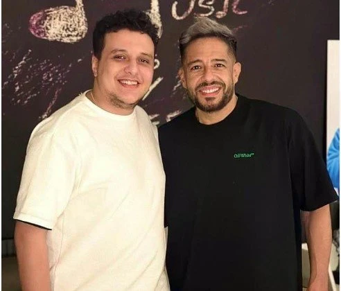 محمد حماقي يطرح أغنيته الجديدة تخسرني بالتعاون مع الشاعر مصطفى ناصرطرح المطرب محمد حماقي أغنية جديدة من ألبومه هو الأساس، بعنوان تخسرني، وذلك عبر