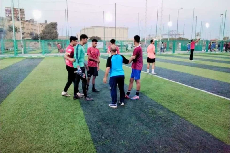 كفر تيدة ممثلا عن كفر الشيخ باللقاء الختامي بدوري حياة كريمة بأبي قير بالإسكندرية يشارك فريق كرة القدم بمركز شباب كفر تيدة، الحاصل على المركز الأول