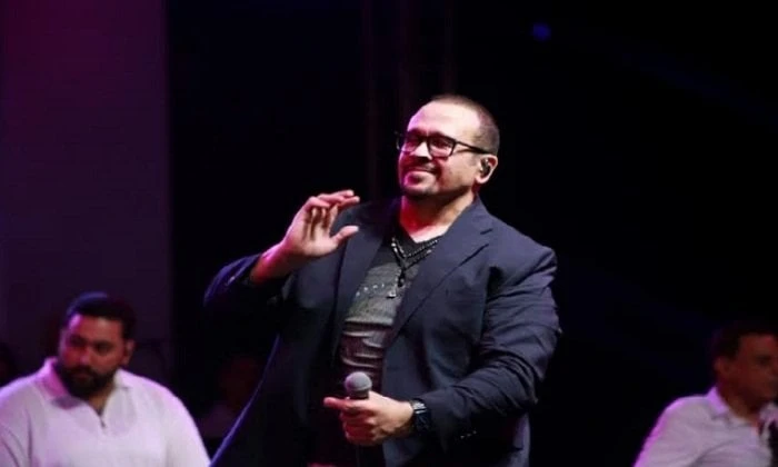 فن: ضمن مهرجان القلعة.. الحياة تنقل حفل هشام عباس في هذا الموعد صورة فن، ضمن مهرجان القلعة الحياة تنقل حفل هشام عباس في هذا الموعد صورة،تبث قناة