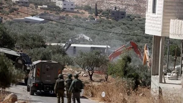 قادة أمنيون إسرائيليون يحذرون من انتفاضة فلسطينية جديدة بسبب الضفة الغربية تصعيد محتمل في الضفة الغربية... الاستخبارات العسكرية الإسرائيلية حذرت من