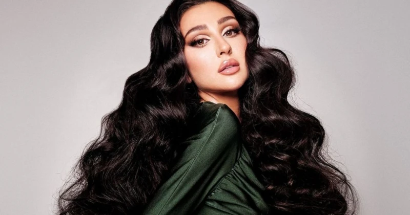 جيسي عبدو تبرز أنوثتها وجمالها بفستان برتقالي رائع.. وسعر حقيبة يدها من سيفاجئكم تعرف على التالي جيسي عبدو تبرز أنوثتها وجمالها بفستان برتقالي رائع.. وسعر حقيبة يدها من سيفاجئكم، س