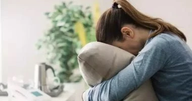 ما العلاقة بين اضطرابات الغدة الدرقية والشعور بالحزن.. اعرف التفاصيل صحة وطب شاهد المقال التالي من صحافة مصر عن ما العلاقة بين اضطرابات الغدة الدرقية والشعور بالحزن اعرف التفاصيل، 