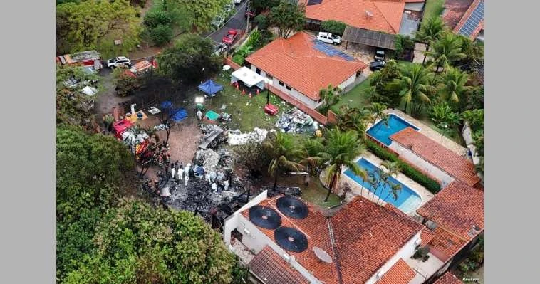 غير مدرج بالسجلات.. راكب شبح على متن الطائرة البرازيلية المنكوبة لايف ستايل شاهد المقال التالي من صحافة البحرين عن غير مدرج بالسجلات راكب شبح على متن