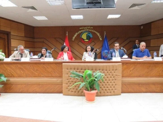 نائب وزير الصحة: خطة عاجلة لتحسين الخصائص السكانية ب أبو المطاميرشاركت الدكتورة عبلة الألفي نائب وزير الصحة، في اجتماع المجلس الإقليمي للسكان بمحافظة