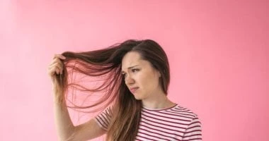 حيل بسيطة للعناية بالشعر الدهنى فى الصيف.. عشان تحافظى عليه المرأة والمنوعات شاهد المقال التالي من صحافة مصر عن حيل بسيطة للعناية بالشعر الدهنى فى