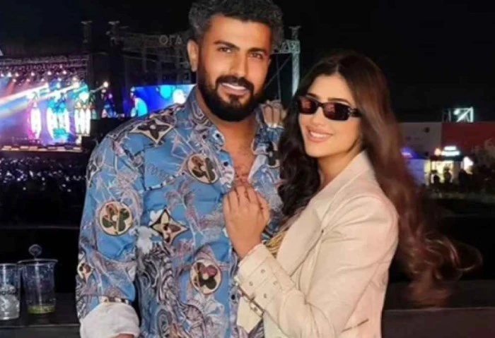 برسالة رومانسية، مي عمر تحتفل بعيد ميلاد زوجها المخرج محمد سامي هنأت الفنانة مي عمر، زوجها المخرج محمد سامي، بعيد ميلاده ال41 والذي يوافق اليوم 26 أغسطس، متمنية له السعادة والنجاح 