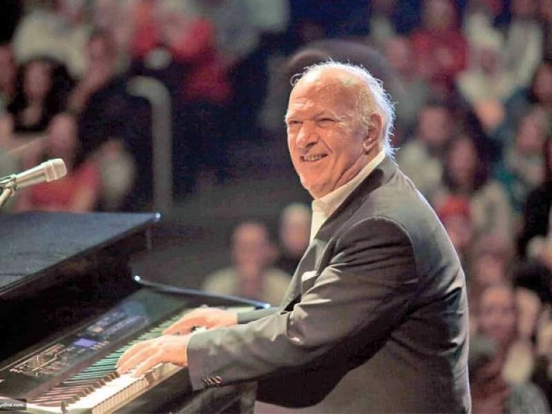 في ليلة الختام.. موعد حفل الموسيقار عمر خيرت في محكى القلعة وأسعار التذاكرحفل الموسيقار عمر خيرت.. ينتظر الكثير من عشاق الموسيقار عمر خيرت على شوق