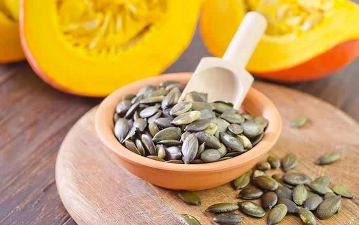 فوائد بذور اليقطينبذور اليقطينتعرف بذور اليقطين أيضا ببذور القرع، تعتبر من الأغذية الغنية بالعناصر الغذائية والفوائد الصحية. نستعرض في هذا المقال أهم