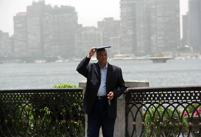 الأرصاد: ارتفاع ملحوظ فى مستويات الرطوبة خلال الساعات القادمة أشارت الدكتورة منار غانم، عضو المركز الإعلامي لهيئة الأرصاد الجوية، إلى أن حالة الطقس