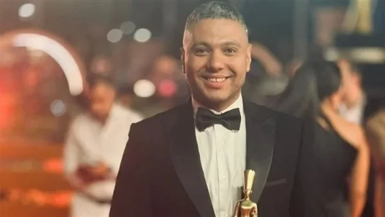 منتج مسلسلات عادل إمام العظيمة حسام شوقي مات في حادث سيارةتعرض حسام شوقي المشرف العام للإنتاج بشركة سينرجي، والمنتجان الفنيان بالشركة محمود كمال، وفتحي إسماعيل لحادث أليم أودى بحيا