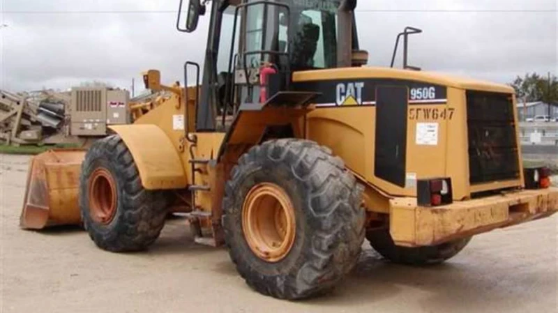 أثناء رجوعه للخلف.. مصرع شاب دهسه لودر في حادث مروع بالمقطم شهدت منطقة المقطم بمحافظة القاهرة حادثا مروعا، حيث لقي شاب مصرعه بعد أن دهسه لودر أثناء