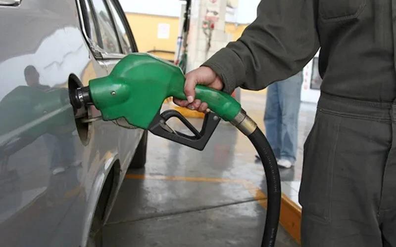 صدرت رسميا.. أسعار البنزين في الإمارات لشهر أغسطس آب 2024أسعار البنزين في الإمارات لشهر أغسطس آب 2024، الصادرة من قبل لجنة تسعير المحروقات الإماراتية