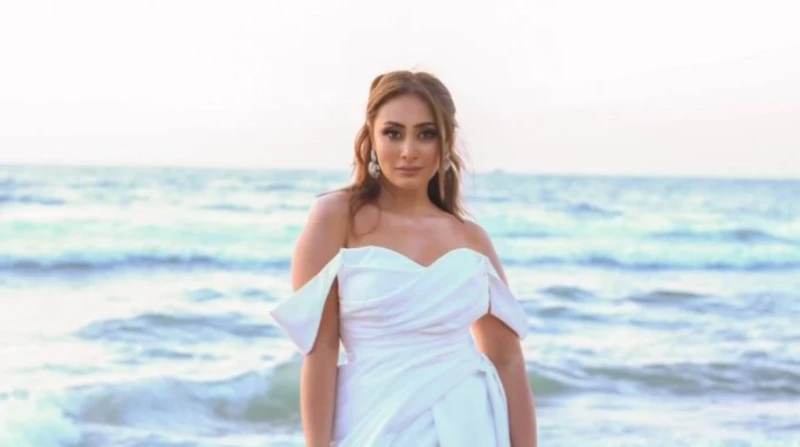 وعدت الجمهور بمفاجأة.. منة تيسير تستعد لالعتاولة 2 تستعد الفنانة منة بدر تيسير، لتصوير مشاهدها في ثاني أجزاء مسلسل العتاولة، الذي يعرض في رمضان