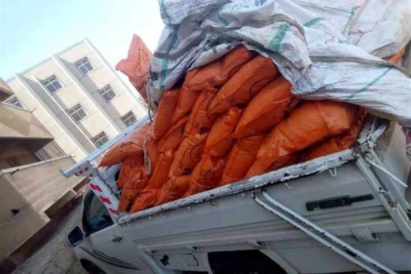 ضبط 3 أطنان أسمدة زراعية محظور تداولها خارج الجمعيات الزراعية في الشرقية كثفت الأجهزة الرقابية بالشرقية، بالتنسيق مع مباحث التموين، وجهاز حماية