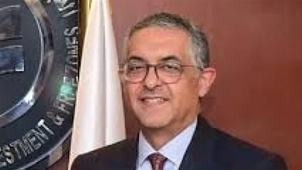 حسام هيبة: نستهدف 15 مليار دولار استثمار أجنبي خلال العام المالي 20242025قال الرئيس التنفيذي للهيئة العامة للاستثمار والمناطق الحرة، حسام هيبة، إن