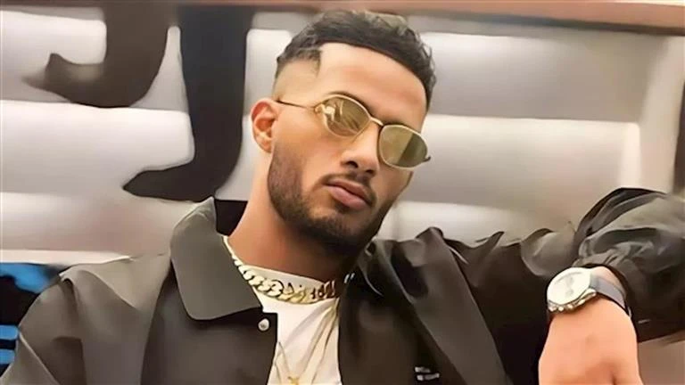 هجوم على محمد رمضان بسبب ما فعله في حفله بالعلمين افاق عربية - أحيا الفنان محمد رمضان حفله في بورتو جولف مارينا بالساحل الشمالي، حيث قدم عددا كبيرا