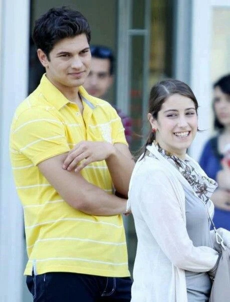 رواية ضراوة ذئب الفصل السادس والعشرين 26 بقلم سارة الحلفاوي رواية ضراوة ذئب الفصل السادس والعشرين 26 بقلم سارة الحلفاويفتحت عيناها على ضوء الشمس