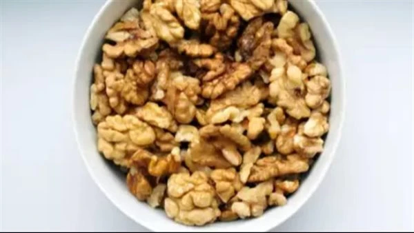 ماذا يحذث للجسم عند تناول عين الجمل المنقوع في الصباح؟ مفاجأة يمكن أن يوفر استهلاك عين الجمل يوميا العديد من الفوائد الصحية، لكن نقعه قبل الاستهلاك