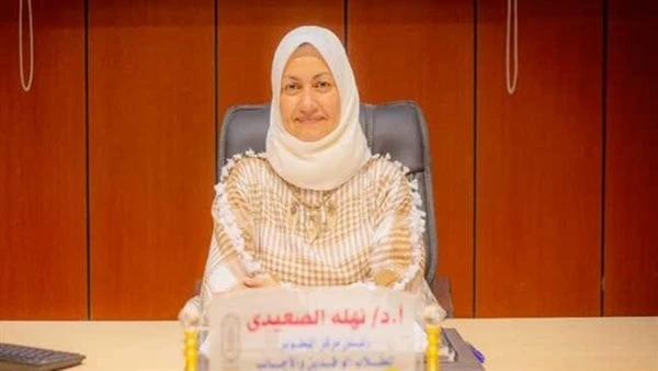 المرأة الصابرة.. مستشارة شيخ الأزهر تكشف جوانب من حياة السيدة آمنة بنت وهببثت خدمة الرسائل الإعلامية للوافدين، الإشراقة الثالثة من برنامج نساء مشرقات للدكتورة نهلة الصعيدي، مستشارة