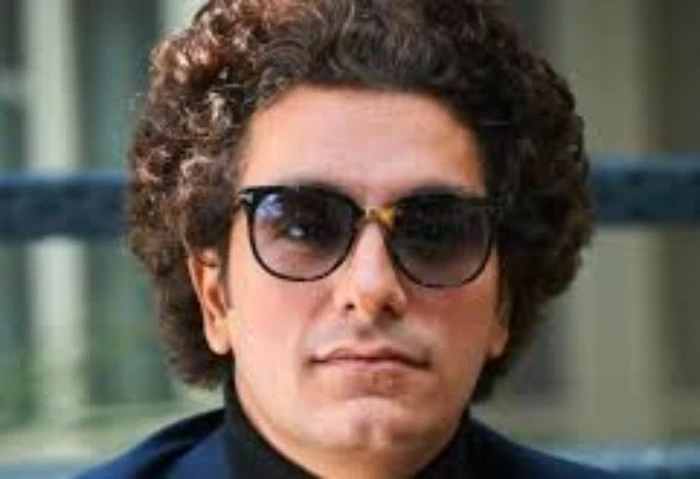 فى دوار العائلة،موعد ومكان عزاء شقيق الفنان محمد محسن يستقبل الفنان محمد محسن، عزاء شقيقه وليد عبد المحسن، الذي رحل عن عالمنا أمس الجمعة، بعد صراع طويل مع المرض.وكان محمد محسن، أعل