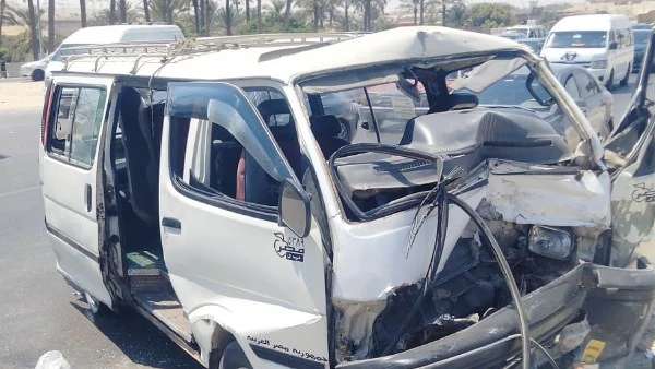 إصابة 4 أشخاص في ح.ادث تص.ادم ميكروباص وملاكي أعلى محور 26 يوليو أصيب 4 أشخاص جراء حادث تصادم ميكروباص مع ملاكي أعلى محور 26 يوليو أتجاه ميدان لبنان،