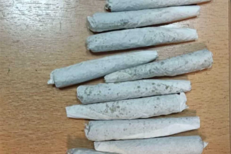 إحالة راكب بلجيكي إلى الجنايات بتهمة حيازة مواد مخدرة بمطار الغردقةقررت الأحهزة المختصة بالغردقة في محافظة البحر الأحمر، اليوم الجمعة، إحالة راكب